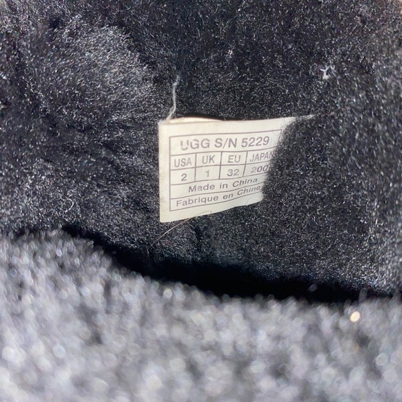 Black Tall UGG Boots, UGGs Children's 2 - Picture 4 of 4